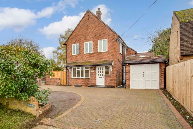 Marlow Road, Bourne End 3 bed detached house for sale