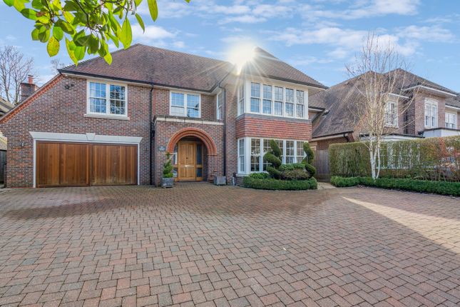 Valley Road, Rickmansworth, WD3 6 bed detached house for sale