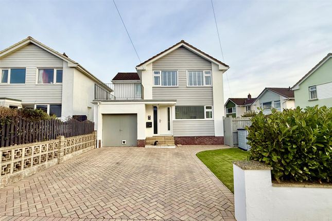 4 bed detached house