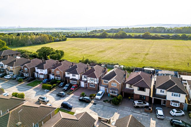4 bed detached house
