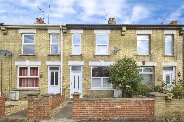 3 bed end terrace house