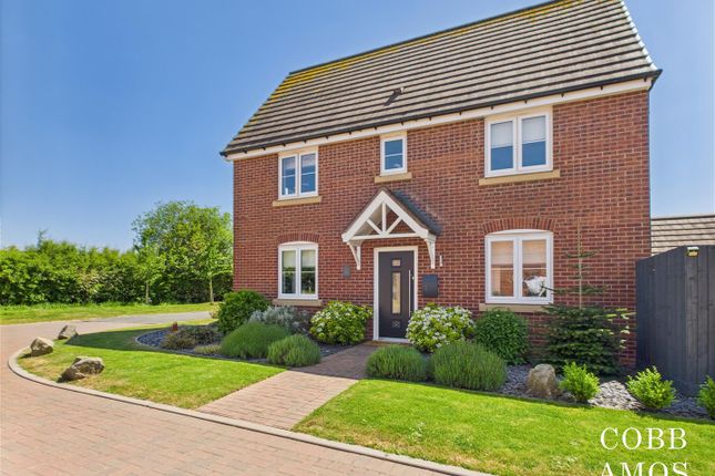 Milestone Way, Whitestone 3 bed detached house for sale