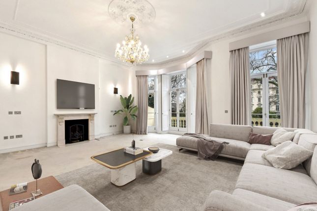 3 bedroom flat for sale
