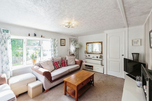 2 bedroom park home for sale