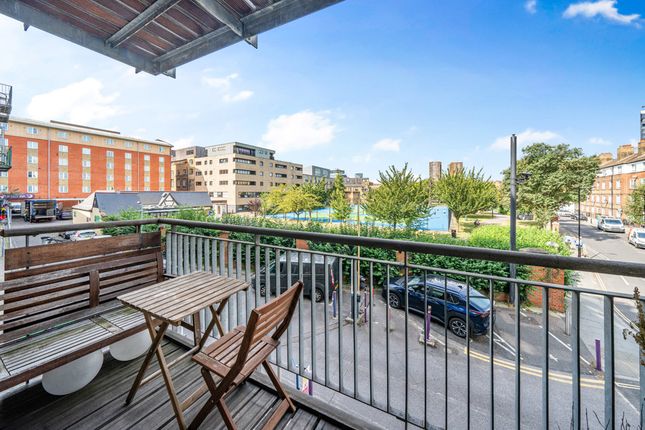 2 bed flat