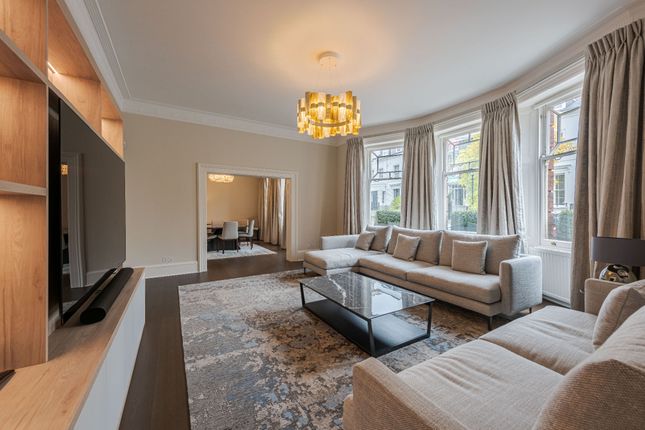 Wynnstay Gardens, London 3 bed apartment for sale