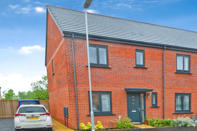 3 bed semi-detached house