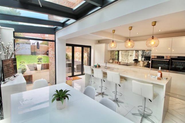 4 bedroom semi-detached house for sale