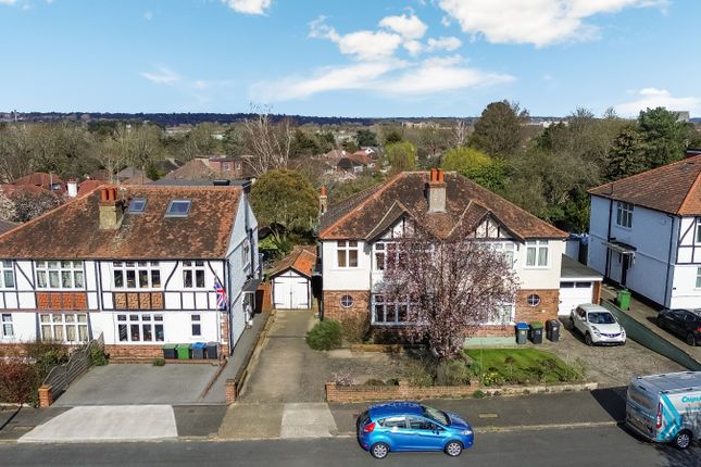 The Ridings, Surbiton KT5 4 bed semi