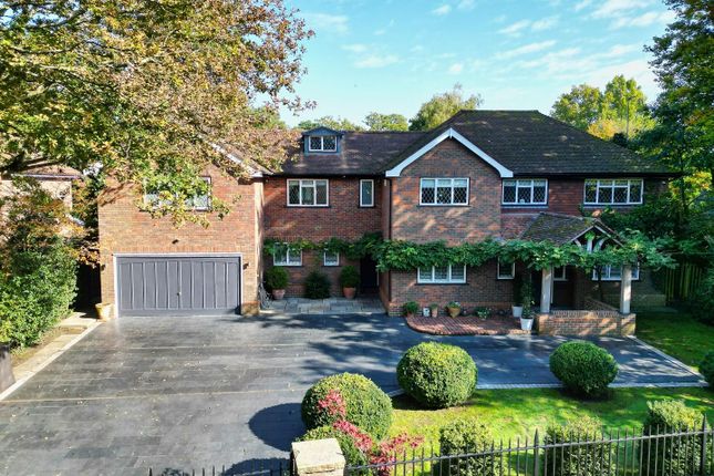 6 bedroom detached house for sale