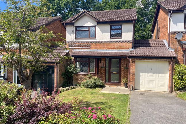 3 bedroom link detached house for sale