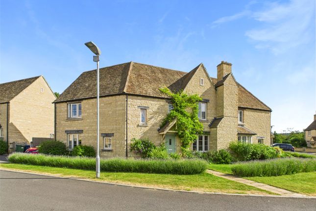 Field View Lane, Witcombe... 4 bed semi