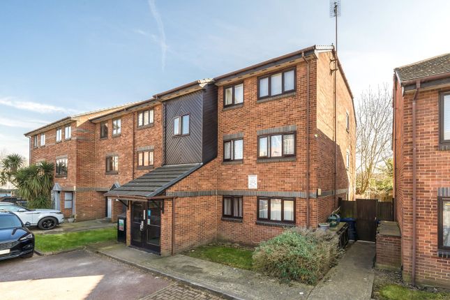 Seacole Close, London W3 2 bed apartment for sale