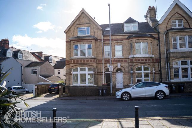 5 bedroom terraced house for sale