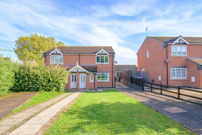 Portrush Drive, Grantham NG31 3 bed semi