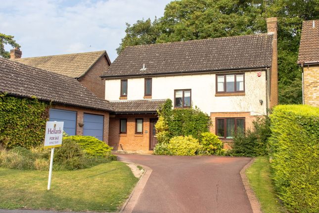 4 bed detached house