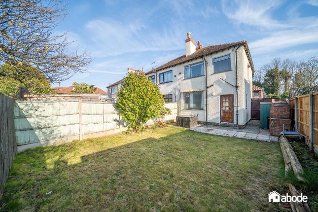 2 bedroom semi-detached house for sale