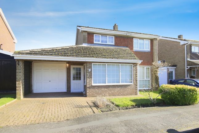 3 bed detached house