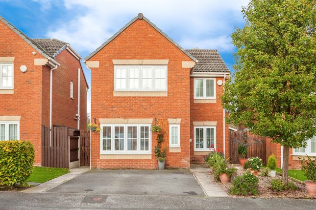 4 bed detached house