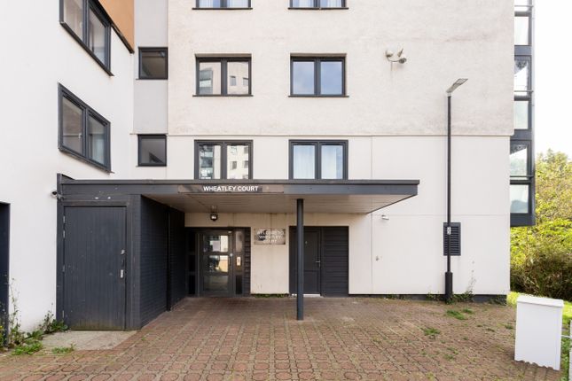 Wheatley Court, Halifax HX2 2 bed flat for sale