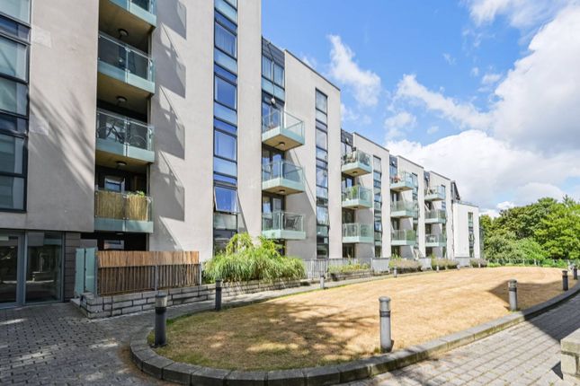 Hornsey Lane, Highgate, London, N6 2 bed flat for sale