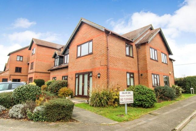 Sadlers Court, Winnersh, Wokingham... 2 bed apartment for sale