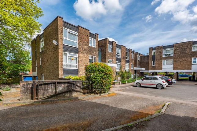 Tudor Court, Tunbridge Wells TN2 2 bed flat for sale