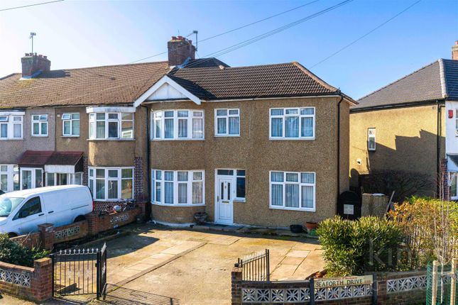 Seaforth Drive, Hertfordshire... 4 bed end of terrace house for sale