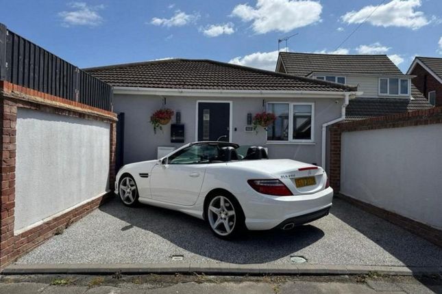 1 bedroom detached bungalow for sale