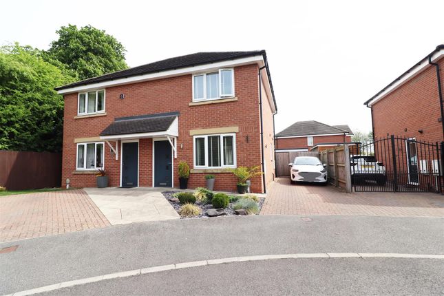 Poplar Green, Willerby, Hull 2 bed semi