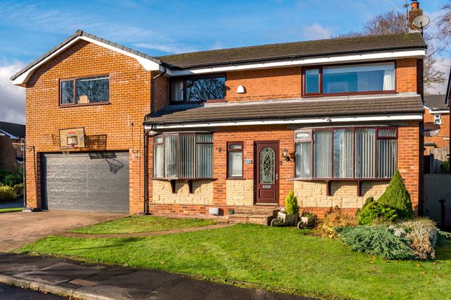 5 bed detached house