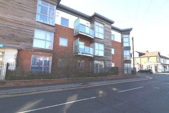 Lindsay Court, High Wycombe HP12 1 bed flat for sale