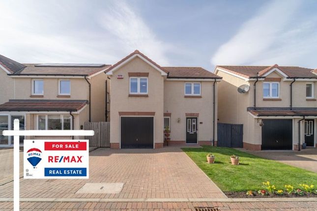 Station View, Winchburgh EH52 3 bed detached house for sale