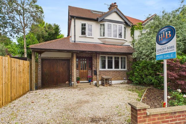 Windsor Avenue, West Molesey 4 bed semi