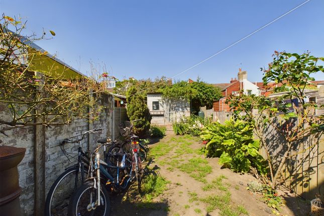 Southsea PO5 2 bed terraced house for sale