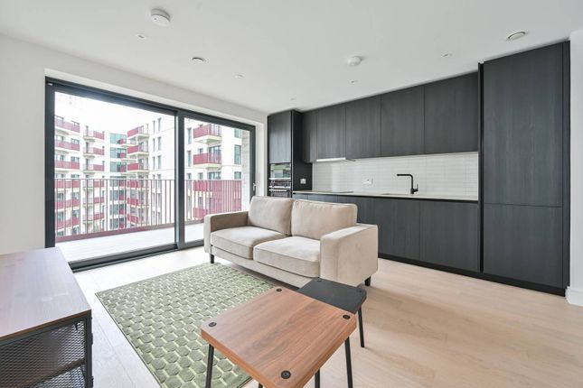 Heygate Street, Elephant and Castle... 2 bed flat for sale