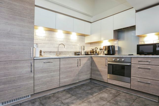 1 bedroom maisonette for sale