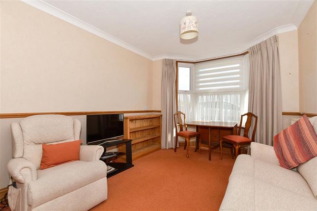 3 bed end terrace house