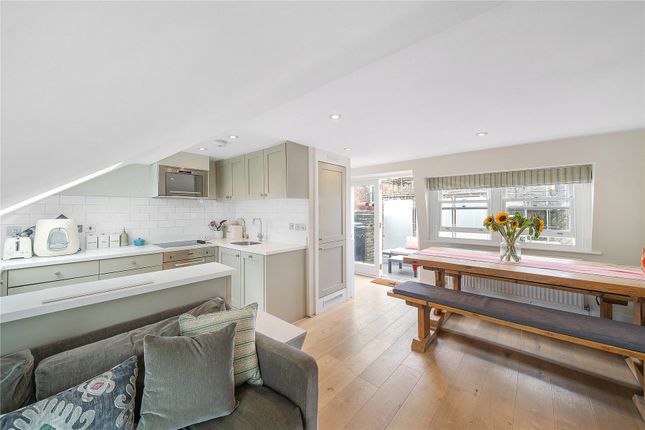 3 bedroom flat for sale