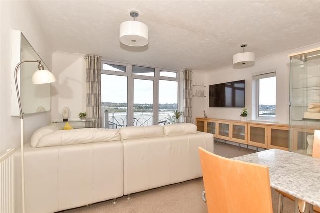 2 bed flat