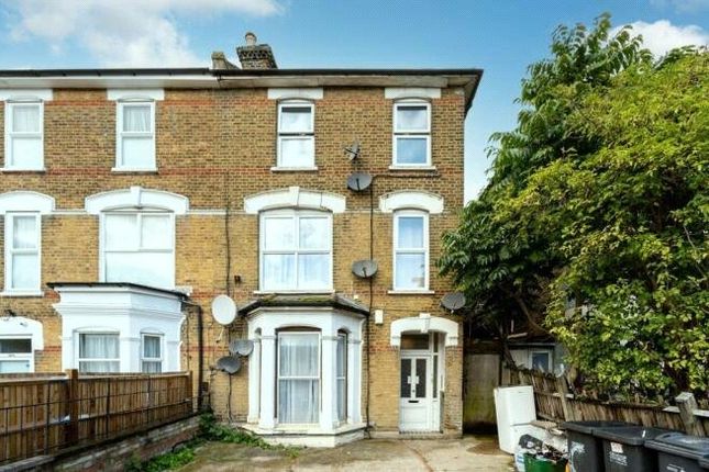 Selhurst Road, London, SE25 2 bed apartment for sale
