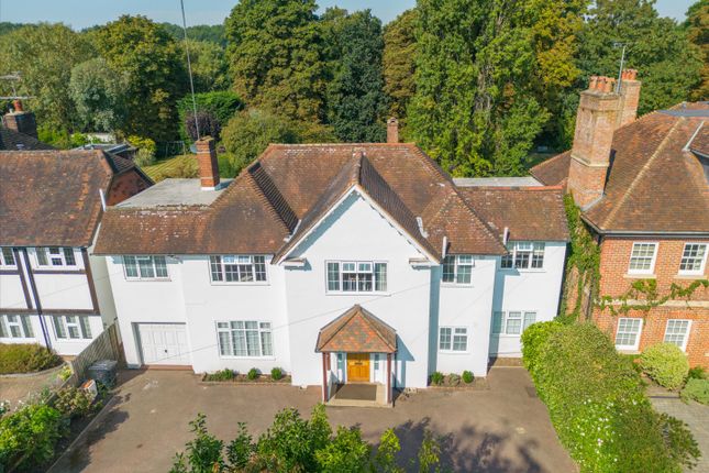 Roedean Crescent, London, SW15 5 bed detached house for sale