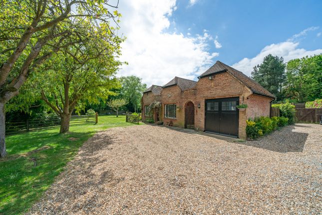 Dimmocks Lane, Rickmansworth WD3 3 bed detached house for sale