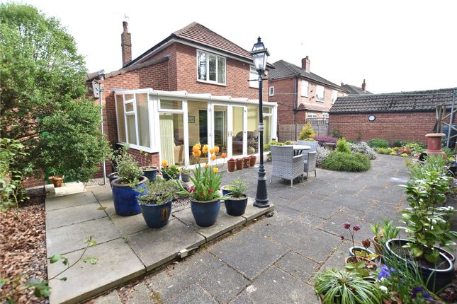Baronsway, Leeds, West Yorkshire 3 bed detached house for sale