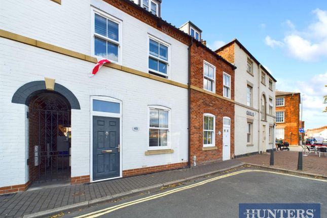 Trinity Lane, Beverley, HU17 0DY 3 bed terraced house for sale