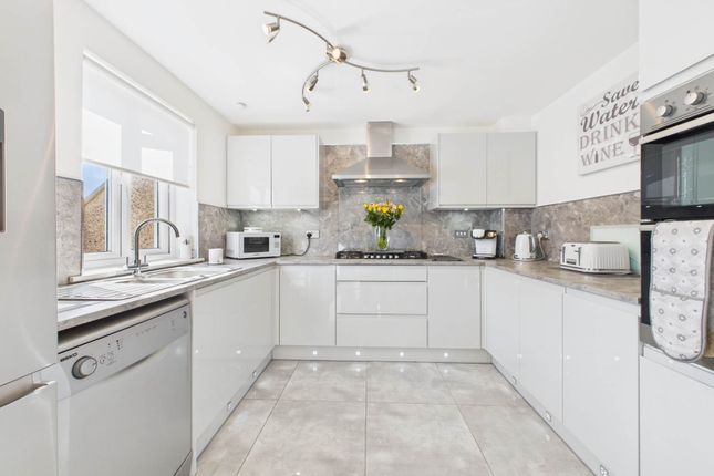 4 bed semi-detached house