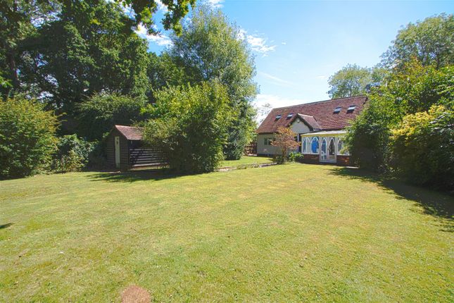 The Crossway, Billericay CM11 3 bed detached bungalow for sale