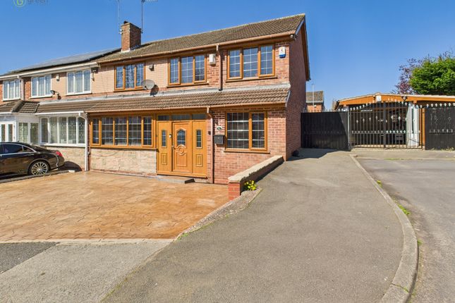 Raleigh Croft, Birmingham B43 5 bed semi