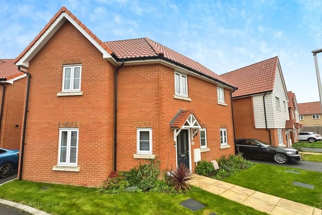 Rochester ME3 3 bed detached house for sale