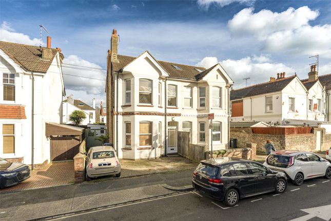 Upper High Street, Worthing, West... 3 bed semi
